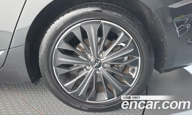 Kia K8 Hybrid — Фото автомобиля 6