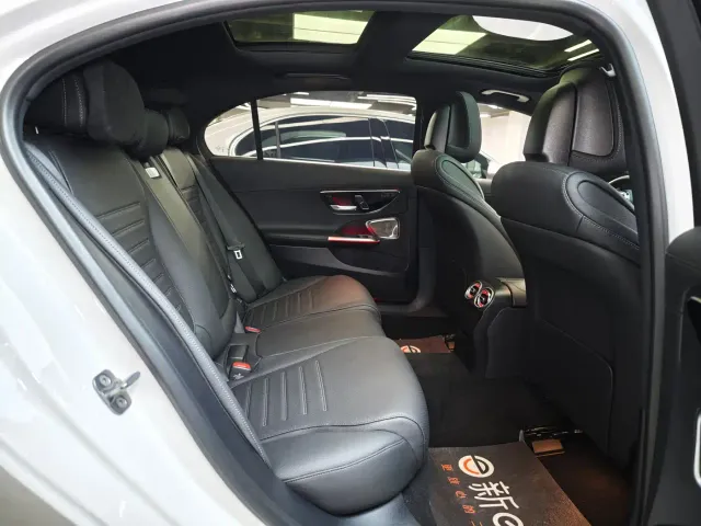 Mercedes-Benz C-Class — Фото автомобиля 7