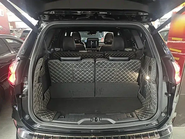 Ford Edge — Фото автомобиля 18