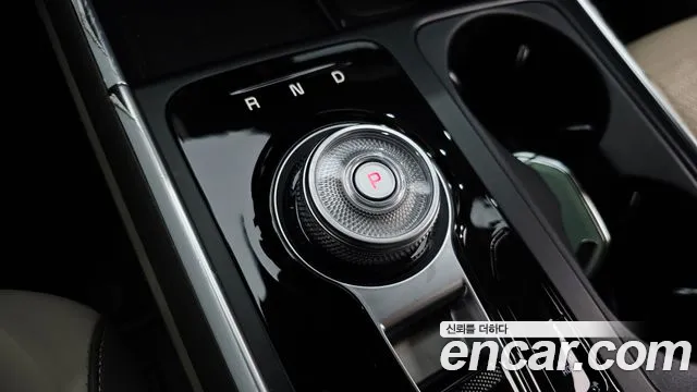 Kia Canival Новый Carnival 4 поколение Бензин 7 мест X Line — Фото автомобиля 8