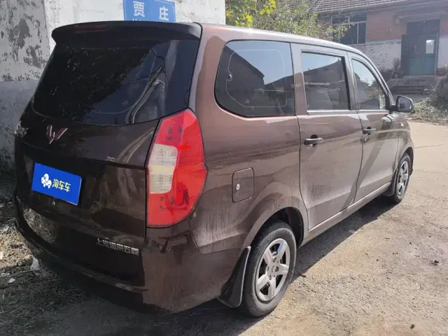 Wuling Hongguang Plus — Фото автомобиля 3
