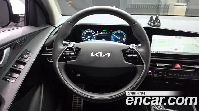 Kia Niro The All New Niro Signature — Фото автомобиля 13