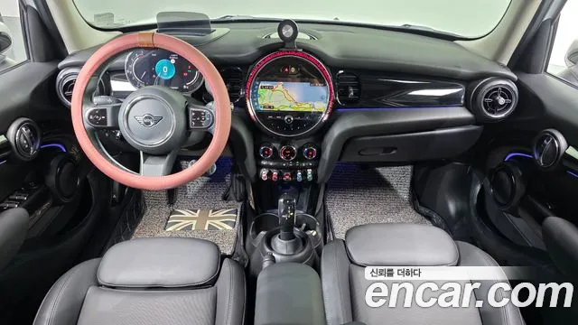 MINI Cooper — Фото автомобиля 7