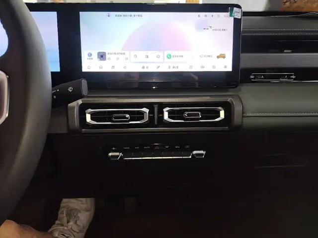 Baojun Yep — Фото автомобиля 12