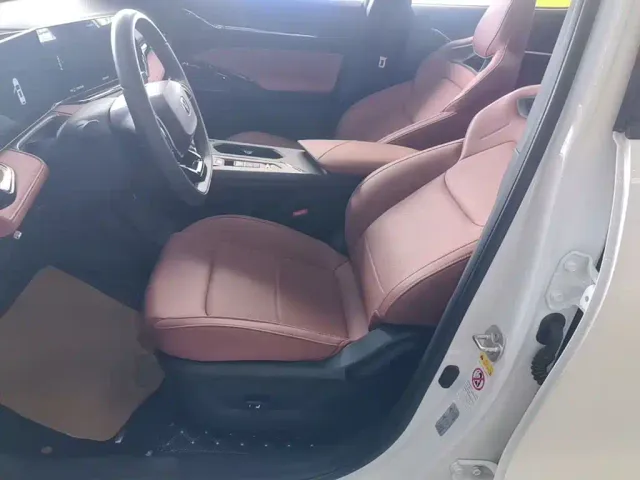Changan X5 Plus — Фото автомобиля 14