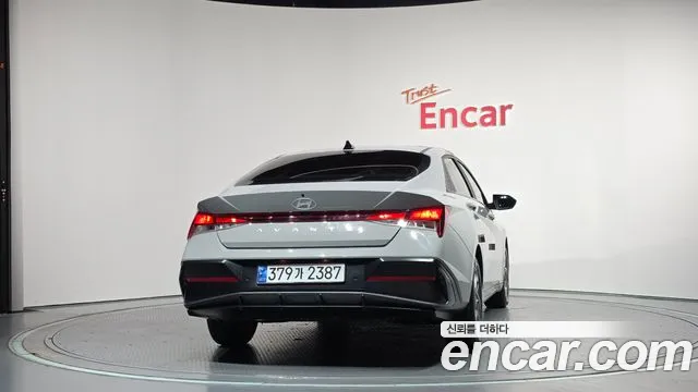 Hyundai AVANTE Modern — Фото автомобиля 4