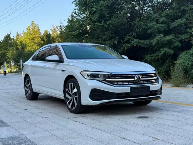 Фотография автомобиля — Volkswagen Sagitar