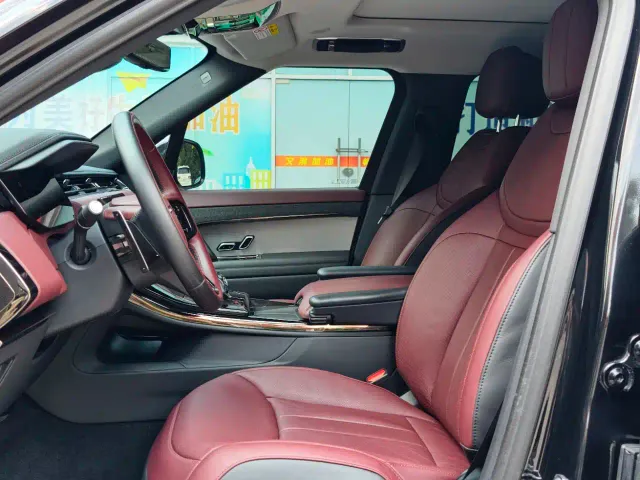 Land Rover Range Rover Sport — Фото автомобиля 5