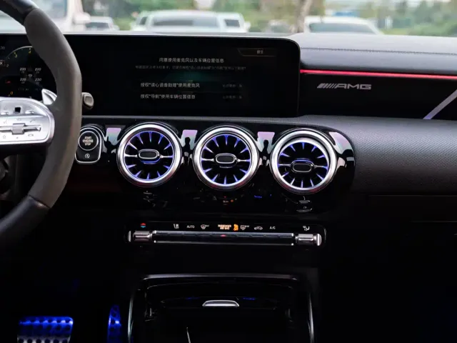 Mercedes-Benz CLA-Class AMG — Фото автомобиля 7