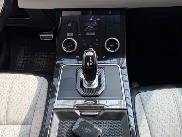 Land Rover Range Rover Evoque — Фото автомобиля 7