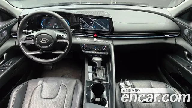 Hyundai Avante CN7 — Фото автомобиля 10