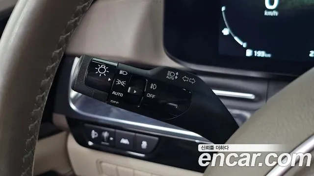 Kia Carnival Generation 4 — Фото автомобиля 28