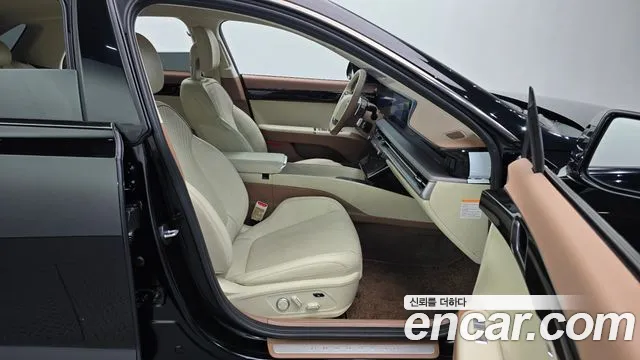 Hyundai Grandeur GN7 — Фото автомобиля 18