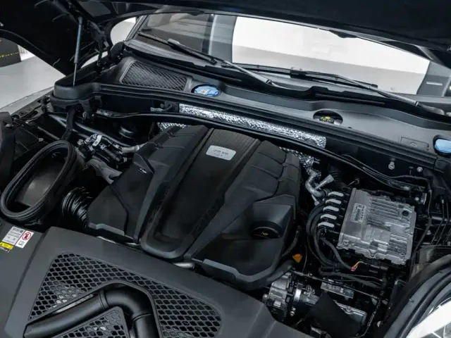 Porsche Macan — Фото автомобиля 11