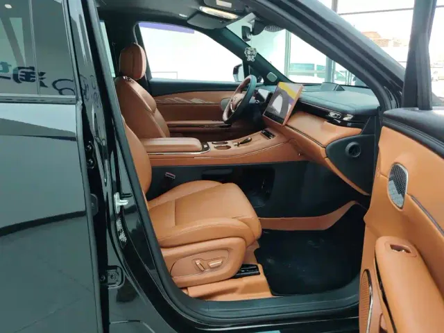 GAC Trumpchi Xiangwang S7 — Фото автомобиля 8