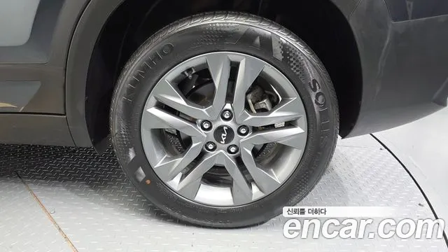 Kia Seltos — Фото автомобиля 5