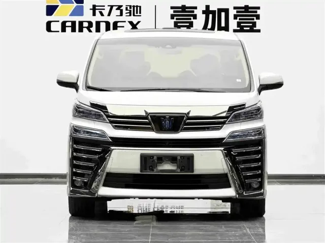Toyota Vellfire 2021 Crown Hybrid 2.5L HV Supreme Edition — Фото автомобиля 2