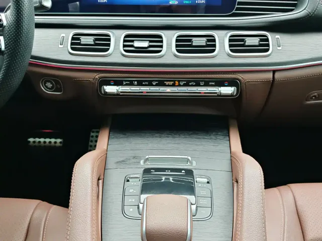 Mercedes-Benz GLS-Class — Фото автомобиля 12