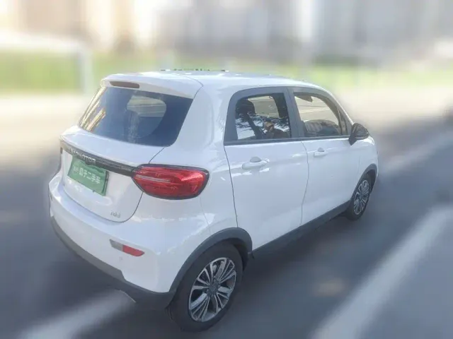 Leapmotor T03 — Фото автомобиля 4