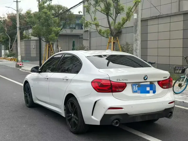 BMW 1 Series — Фото автомобиля 9