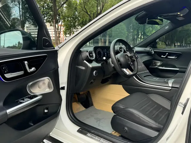 Mercedes-Benz Mercedes-Benz C-Class 2023 C 260 L Night Edition Sport — Фото автомобиля 9