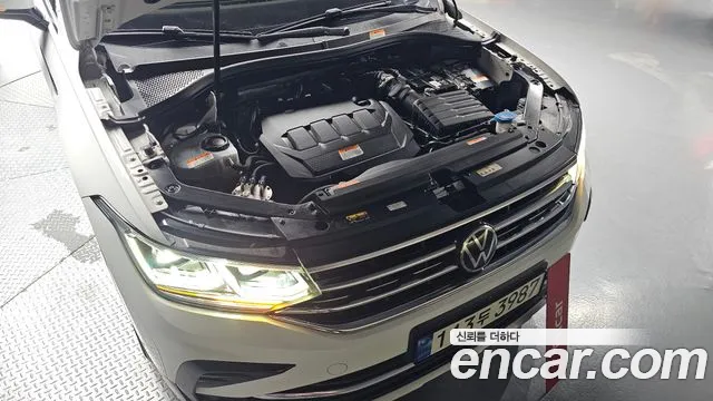 Volkswagen Tiguan Tiguan 2 поколение 2.0 TDI Prestige — Фото автомобиля 6