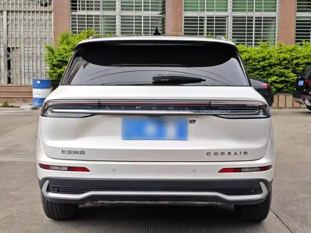Lincoln Corsair — Фото автомобиля 5
