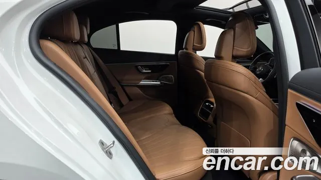 Mercedes-Benz E-Class W214 — Фото автомобиля 11