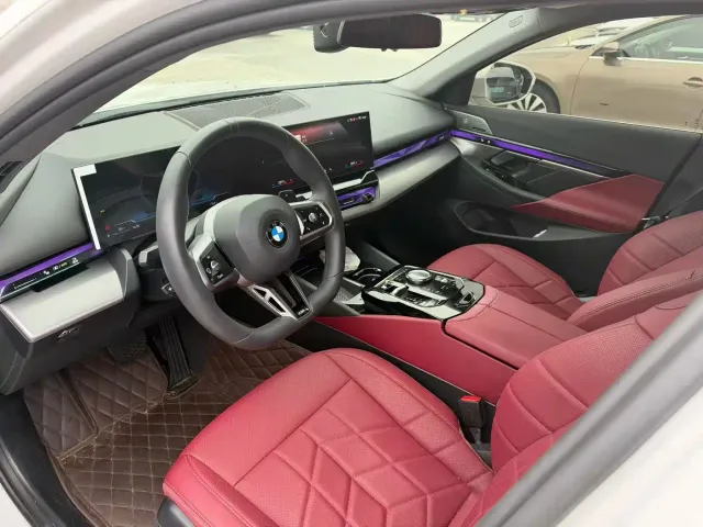 BMW 5 Series — Фото автомобиля 4