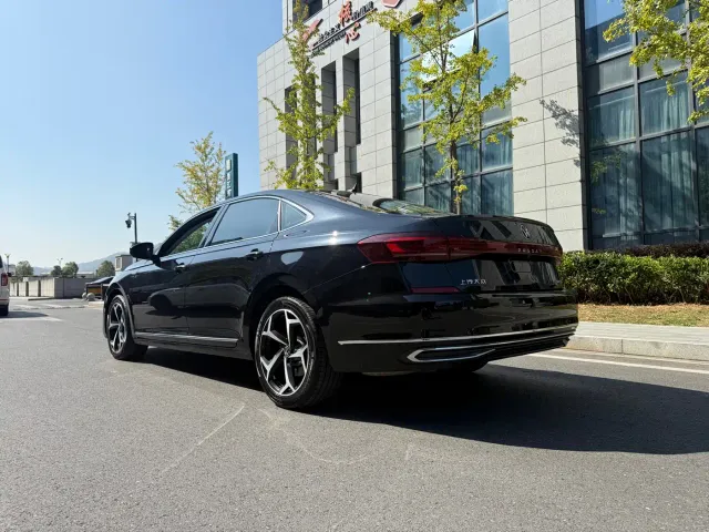 Volkswagen Passat — Фото автомобиля 7