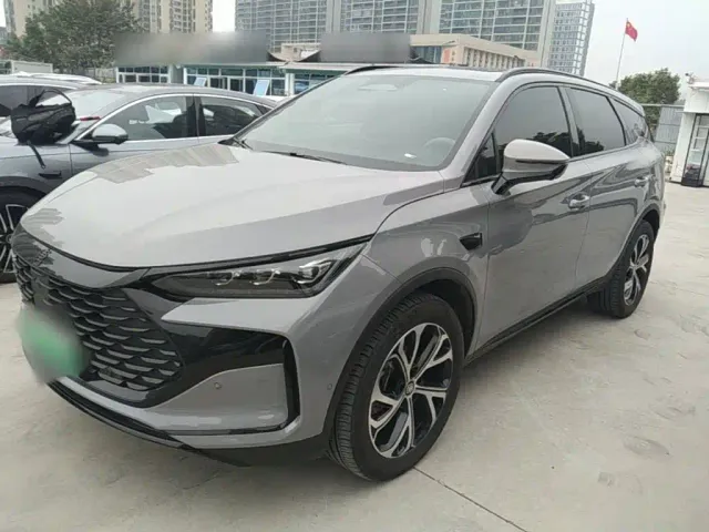 Фотография автомобиля — BYD Tang