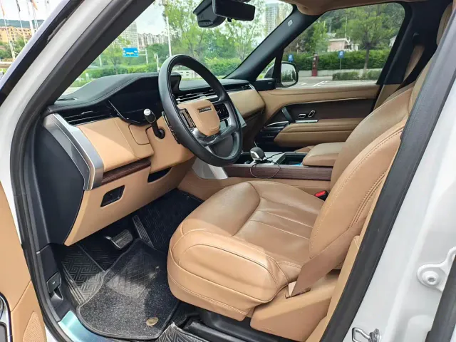 Land Rover Range Rover — Фото автомобиля 4