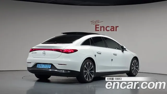 Mercedes-Benz EQE V295 — Фото автомобиля 2