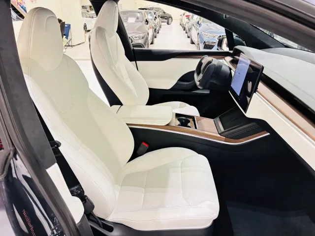 Tesla Model X 2023 Dual Motor All-Wheel Drive Edition — Фото автомобиля 9