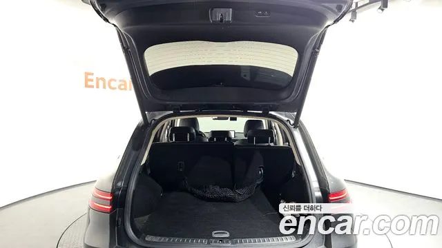 Genesis GV70 2.5T Бензин AWD — Фото автомобиля 20