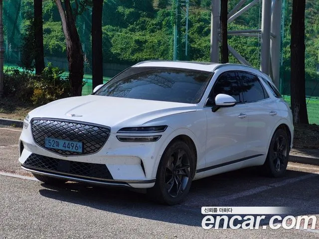 Genesis GV70 Electrified — Фото автомобиля 2