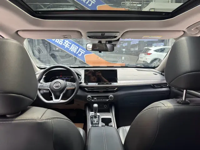 Nissan Teana — Фото автомобиля 18