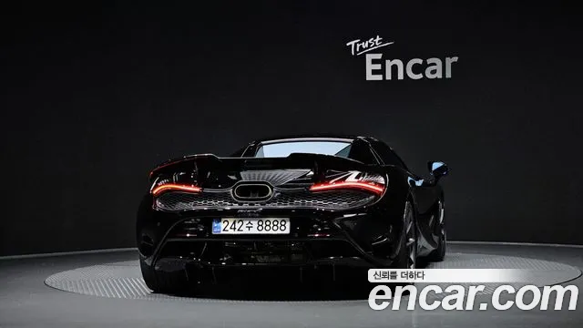 Mclaren 750S — Фото автомобиля 4
