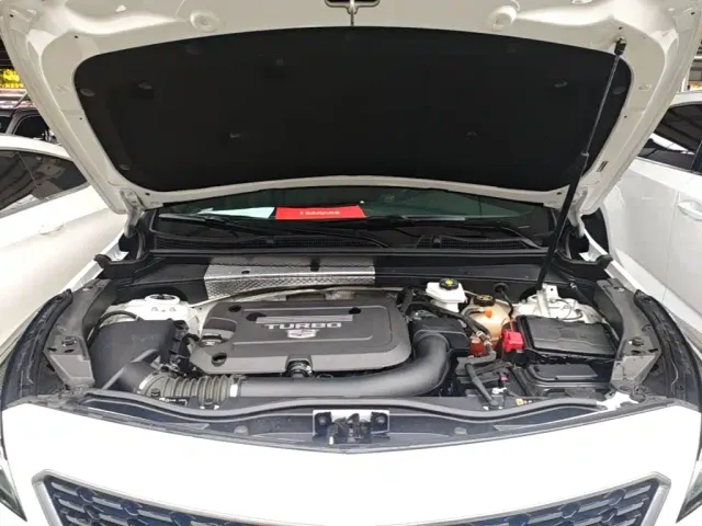 Cadillac XT4 — Фото автомобиля 19