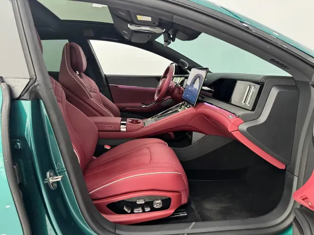Denza Z9GT — Фото автомобиля 11