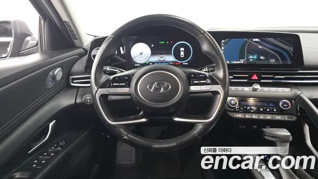 Hyundai AVANTE Inspiration — Фото автомобиля 12