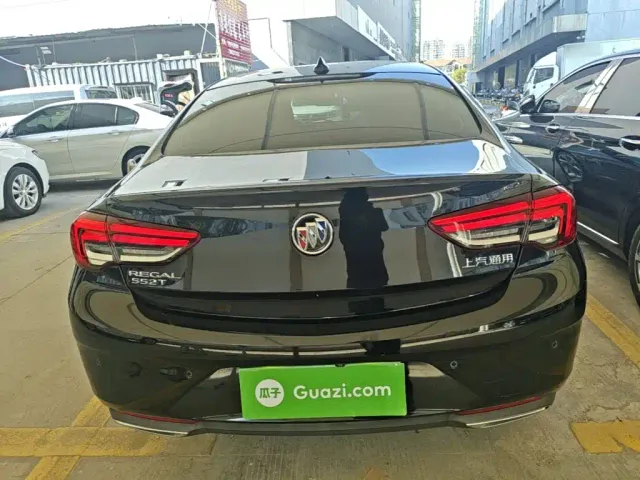 Buick Regal — Фото автомобиля 5
