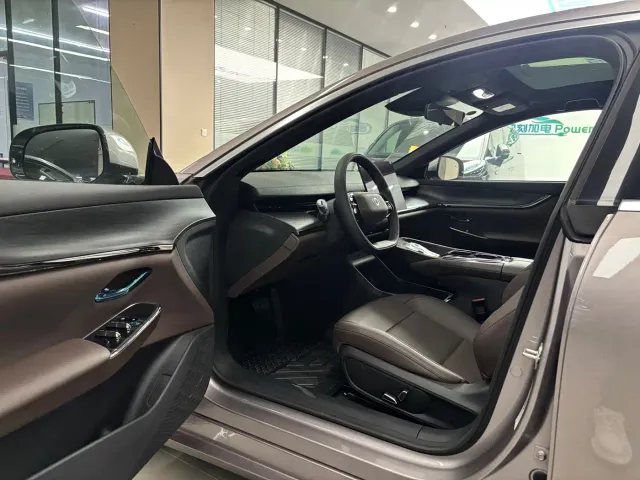 Changan Qiyuan A07 — Фото автомобиля 11