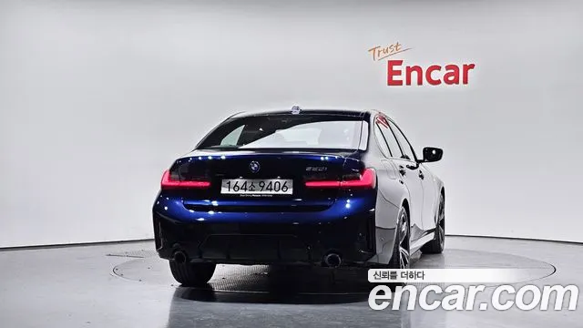 BMW 3-Series 3 серия (G20) 320i M Sport — Фото автомобиля 4