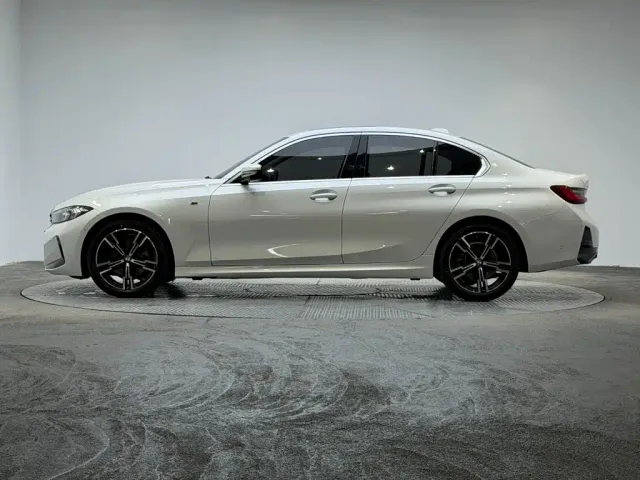 BMW 3 Series — Фото автомобиля 5