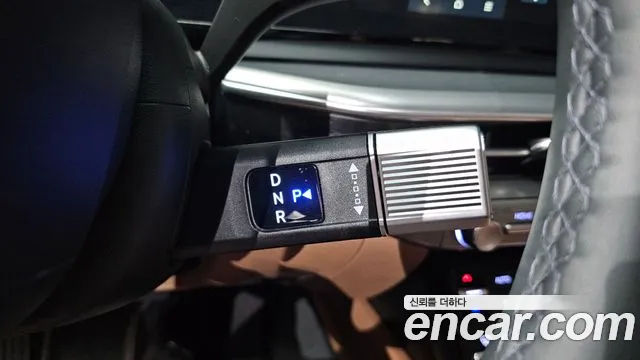 Hyundai Grandeur GN7 — Фото автомобиля 12