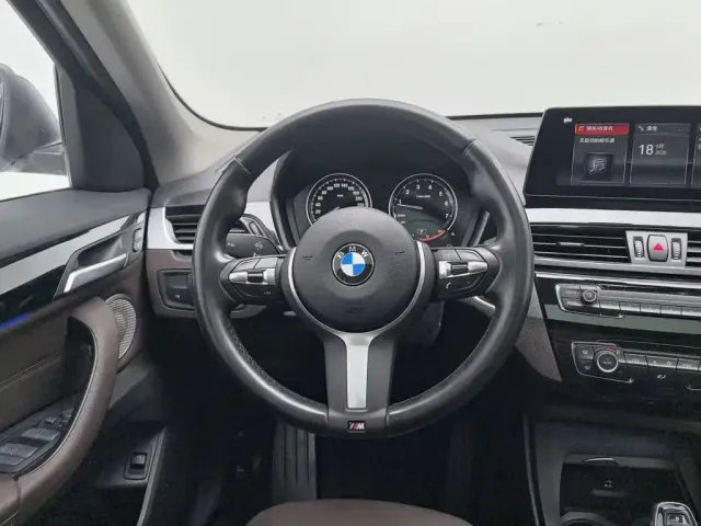 BMW X1 — Фото автомобиля 11