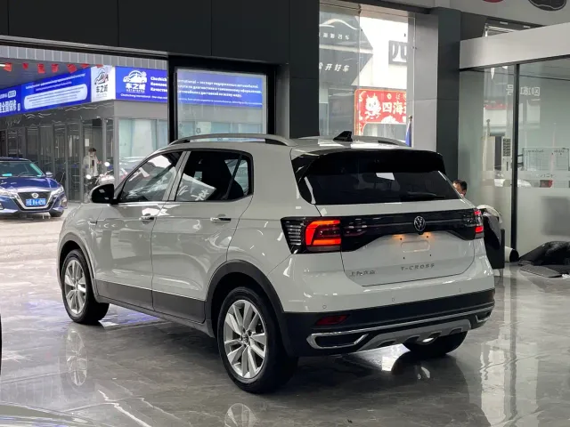 Volkswagen T-Cross — Фото автомобиля 15