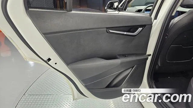 Kia Niro All Niro EV Air — Фото автомобиля 25