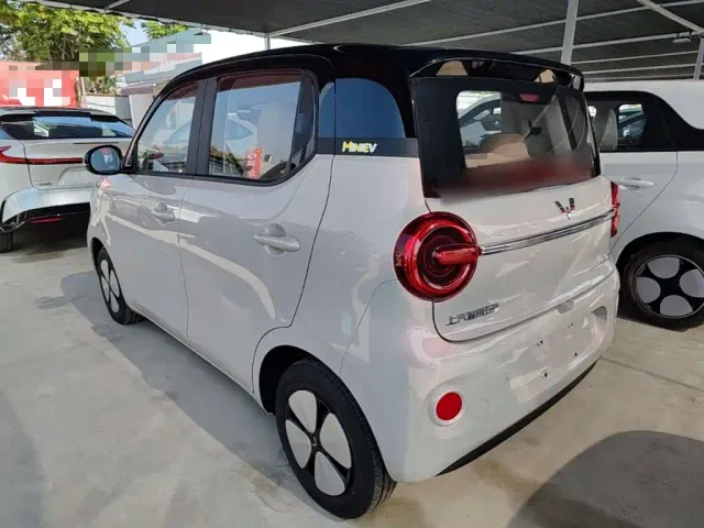 Wuling Hongguang Mini EV — Фото автомобиля 4